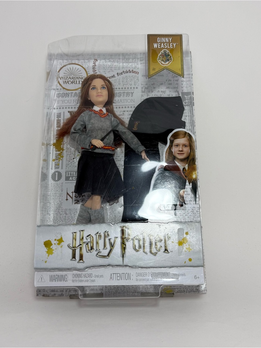 Mattel Ginny Weasley Doll Outfit - Gray, Black & Red Accents